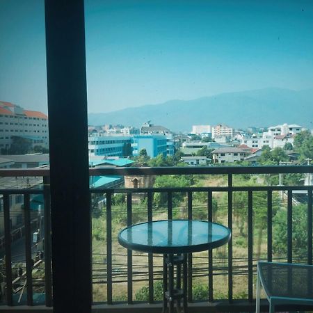 Hotel Rinrada Loft Resident Chiang Mai Exterior foto